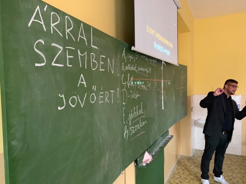 20200304_101712456_iOS