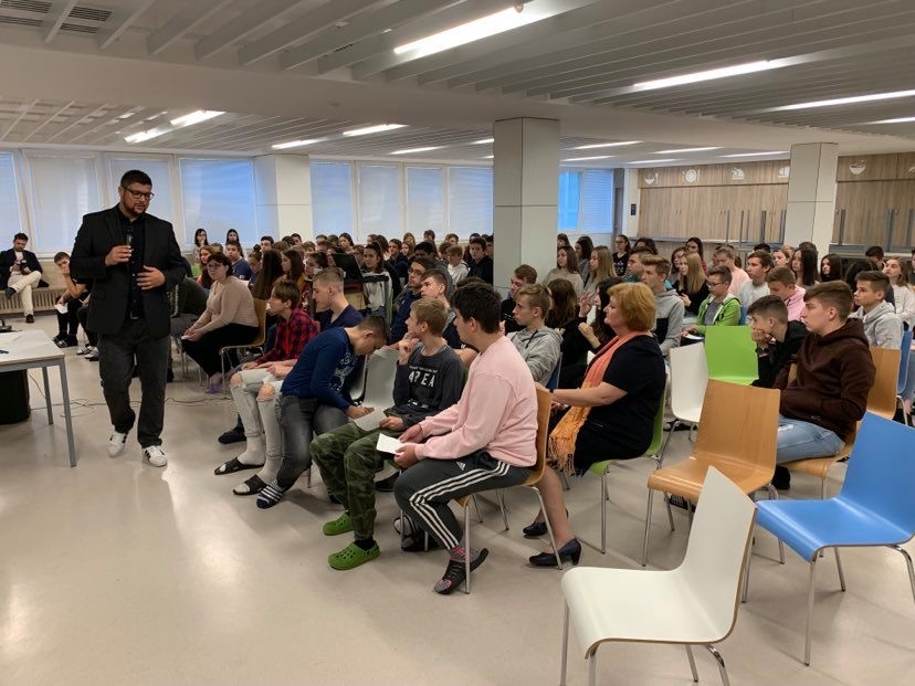 20200304_101716862_iOS