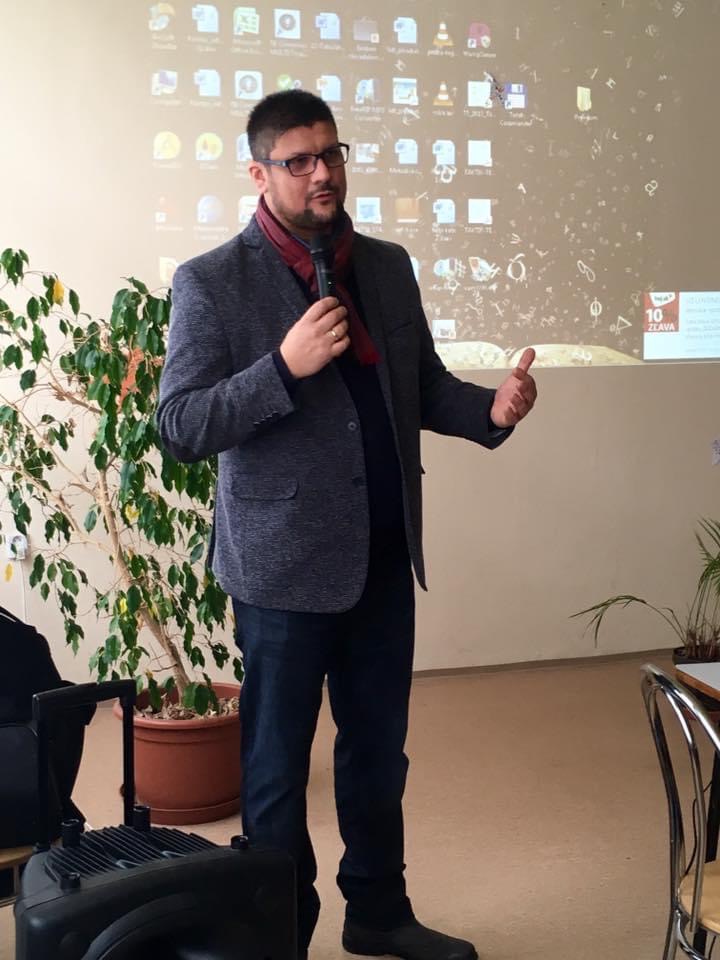 20200619_184614502_iOS