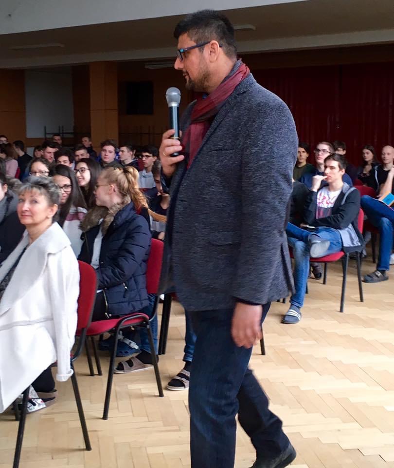 20200619_184638439_iOS