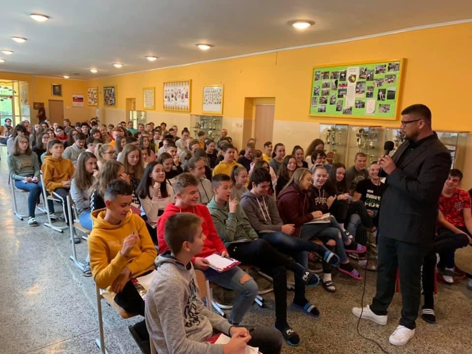 20201029_053902680_iOS