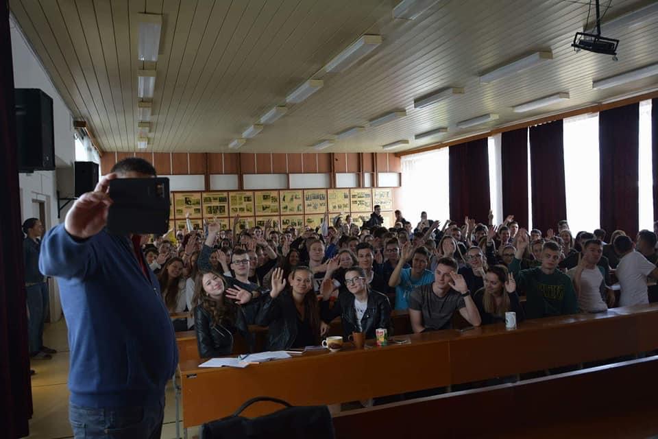 2022-0418_152130432_iOS