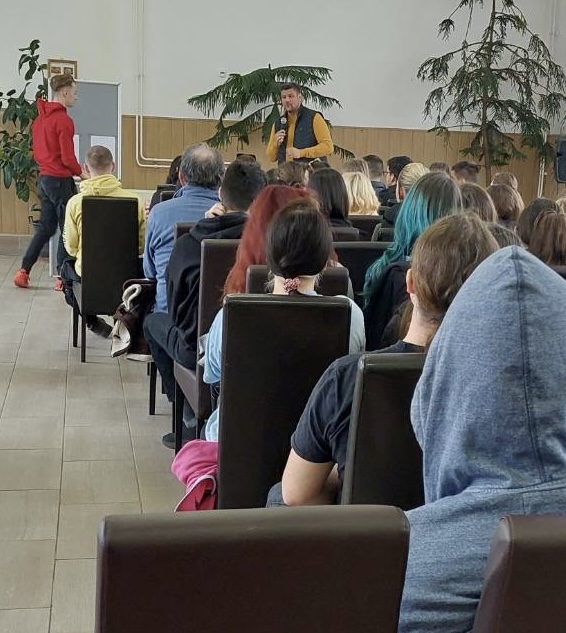 20240307_161453130_iOS